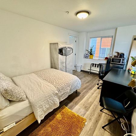 Micro Studio Apartment 10 Minutes Walk To University Of Washington Seattle Exteriör bild